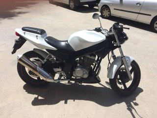 Daelim Roadwin 125R