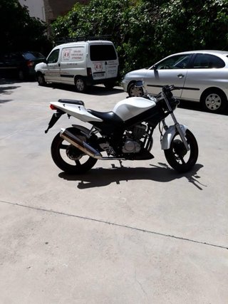 Daelim Roadwin 125R