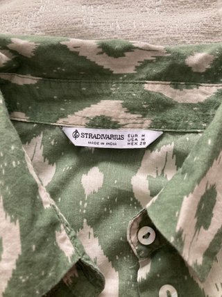 Vestido verde Stradivarius