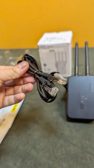 Repetidor WiFi AC1200 Doble Banda 2.4/5 GHz