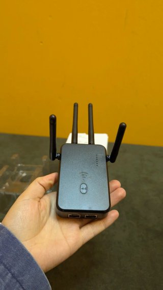 Repetidor WiFi AC1200 Doble Banda 2.4/5 GHz