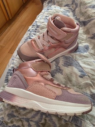Tenis infantiles rosas talla 24
