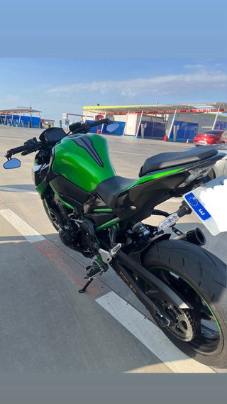 Kawasaki Z900 Naked