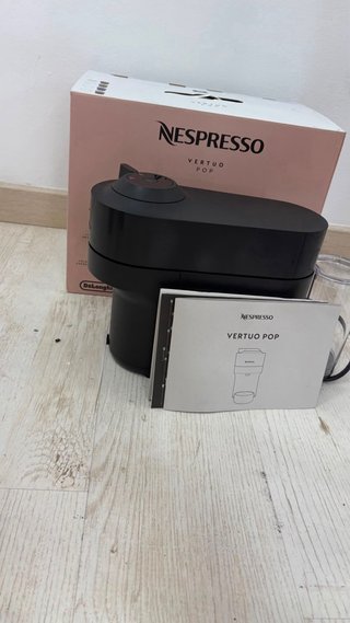 Cafetera Nespresso DeLonghi Negro Regaliz