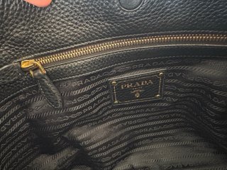 Bolso Tote Piel Negra Prada Original