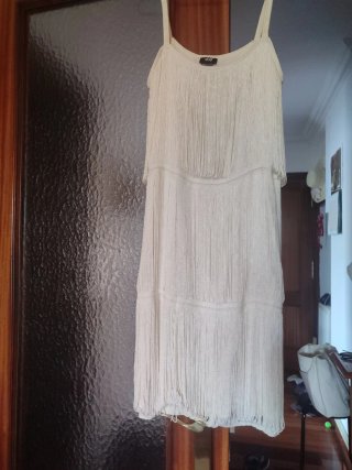 Vestido H&M blanco con flecos