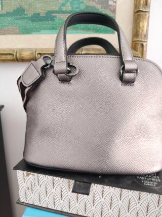Bolso Tous plateado con asa