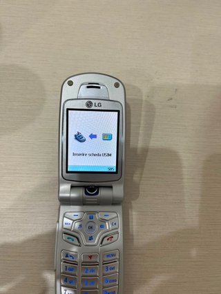LG U8180 Arancione - Cellulare Vintage