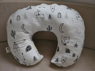 Cojín de lactancia infantil estampado