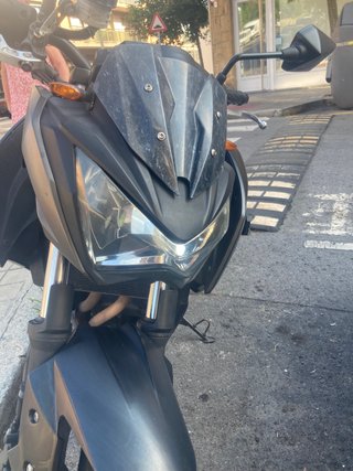 Kawasaki Z300 gris