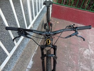 Bicicleta Scott de Carbono