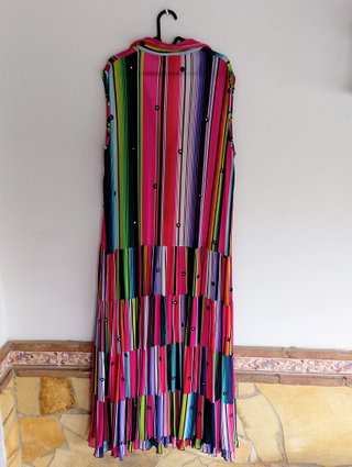 Vestido largo estampado rayas