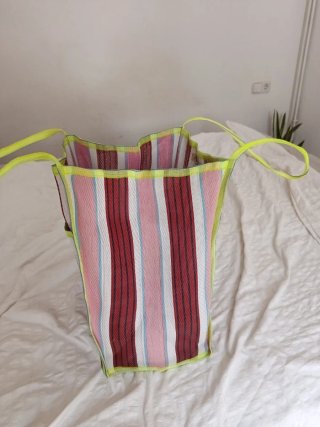 Bolso étnico de rayas multicolor
