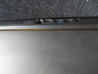 Acer Aspire E 15 + custodia + 2 caricatori