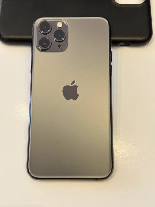 Apple iPhone 11 Pro 256GB Grigio + custodia e cavo