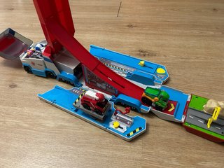Camión Transportador Patrulla Canina