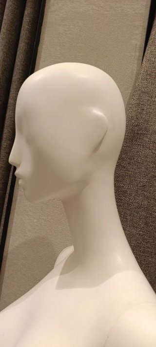 8 Maniquíes Blancos