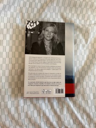Libro "Aquitania" - Eva G.ª Sáenz de Urturi