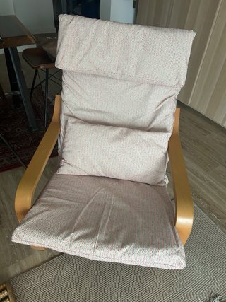 Poltrona Poang IKEA in legno e tessuto
