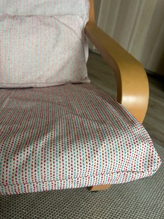 Poltrona Poang IKEA in legno e tessuto