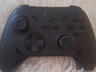 Controller per videogiochi nero Krom Kadoer