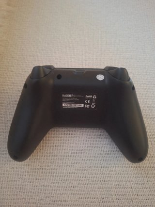 Controller per videogiochi nero Krom Kadoer