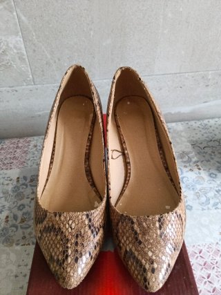 Zapatos de tacón imitación piel serpiente