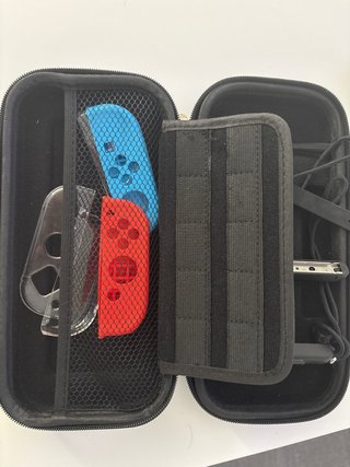Nintendo Switch Azul y Rojo