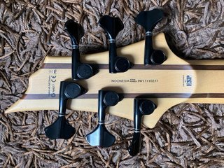Bajo ESP LTD B206-SM 6 cuerdas