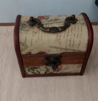 Caja decorativa vintage