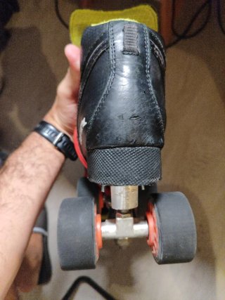 Botes hockey patines talla 39.