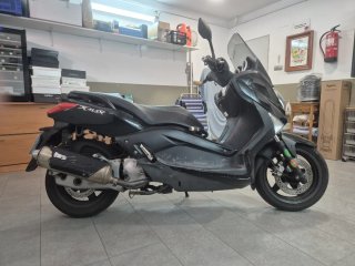 Yamaha X-Max 125cc Negra