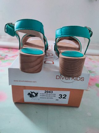 Lote Zuecos Diverkids Talla 32