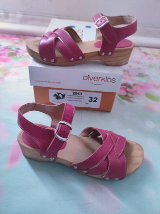 Lote Zuecos Diverkids Talla 32