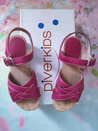 Lote Zuecos Diverkids Talla 32