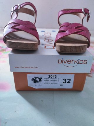 Lote Zuecos Diverkids Talla 32