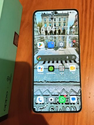 Oppo Reno 8 Pro 5G + Cargador y Funda