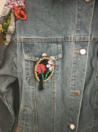Cazadora vaquera multicolor bordada