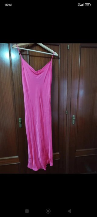 Vestido Massimo Dutti fucsia satinado Talla XS