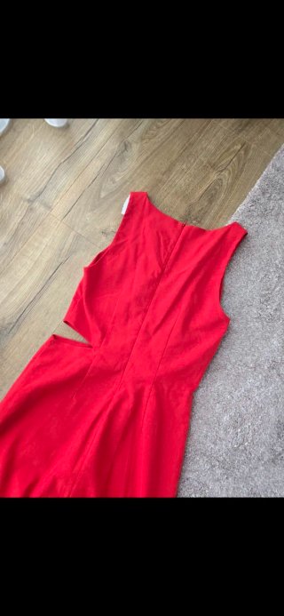 Vestido Zara chica. Nuevo