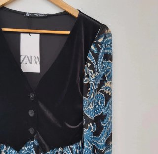Vestido Zara Terciopelo y Estampado