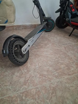 Patinete Eléctrico AMG Mercedes