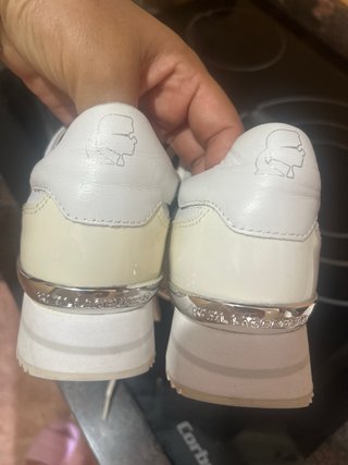 Zapatillas Bamba Beige y Blancas marca karl lagerf