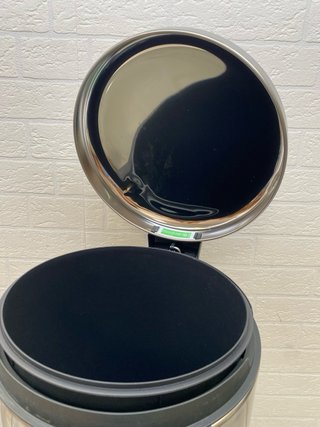 Cubo basura 30L Brabantia metal