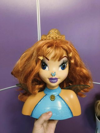 Busto Muñeca Winx Club Bloom peinados bratz disney