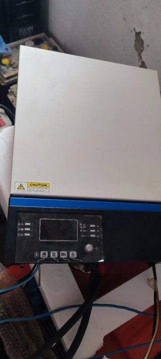 Inversor Híbrido VMIII 24V