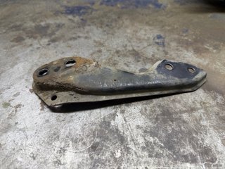 Soporte Parachoques Delantero Nissan 350z Derecho