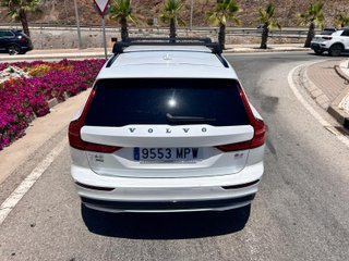 Volvo V60 2024