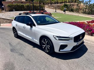 Volvo V60 2024