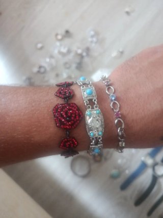 Lote de Gioielleria: Collane, Bracciali e Orologi